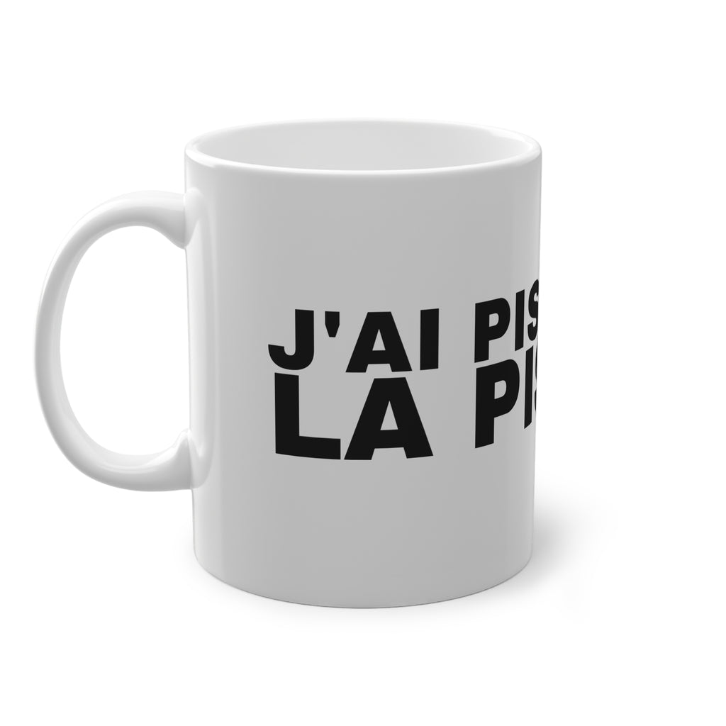 J'AI PISSÉ DANS LA PISCINE.