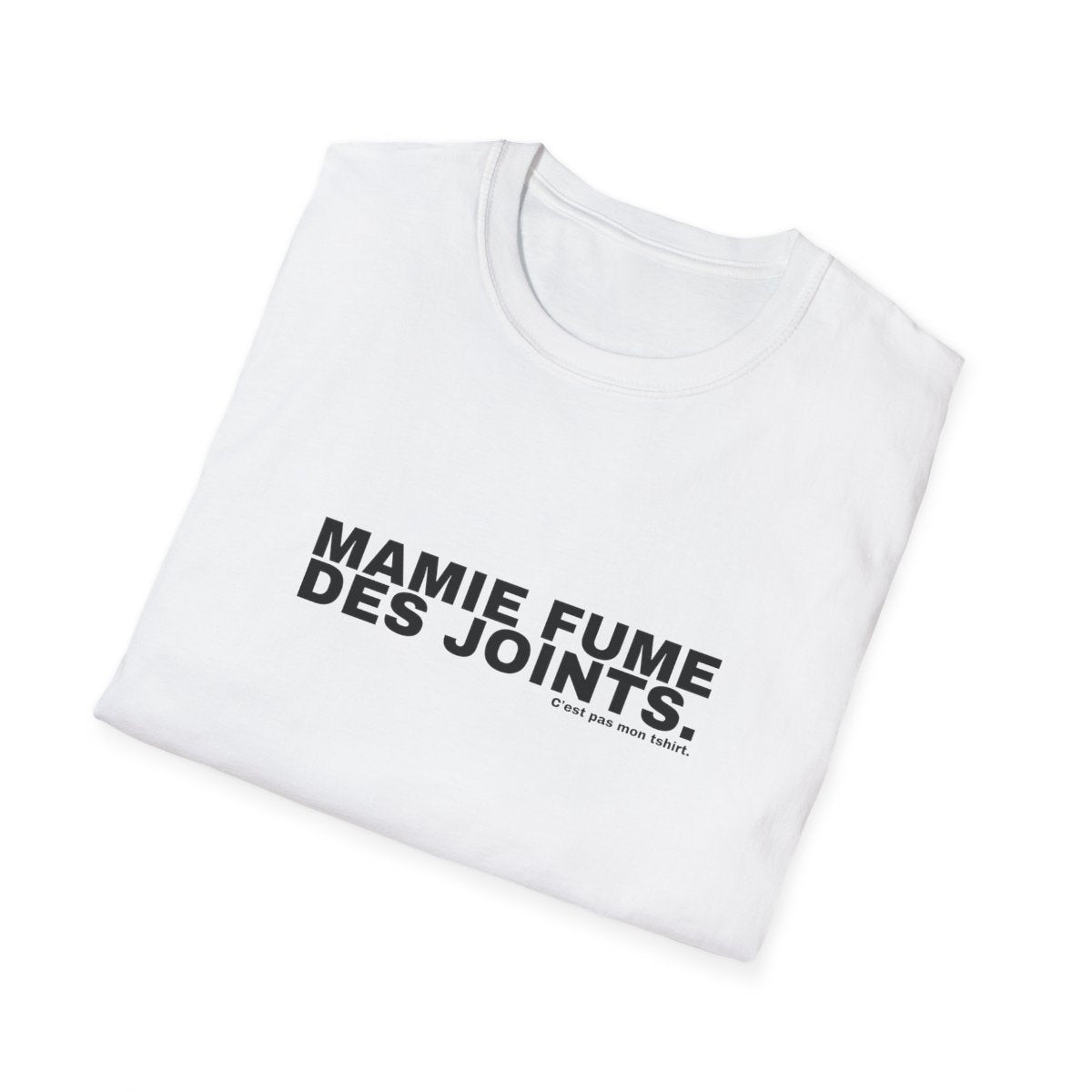 MAMIE FUME DES JOINTS.